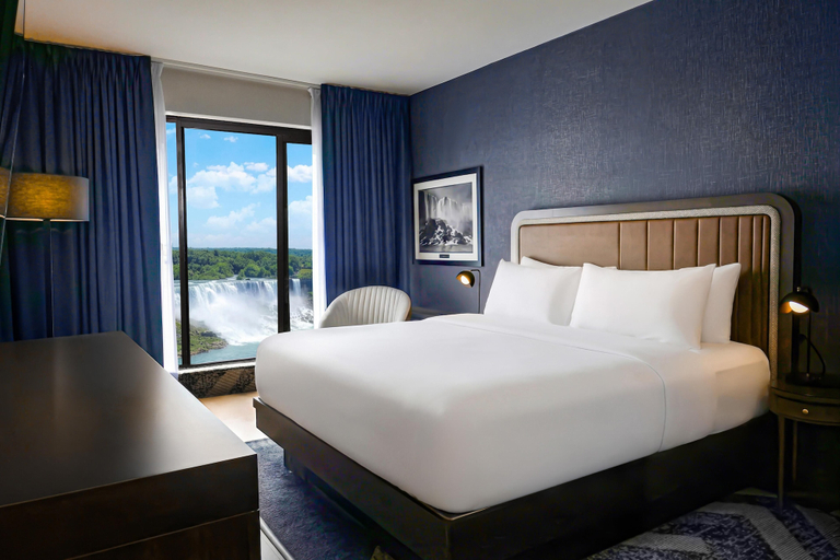 Bedroom 3, The Brock Niagara Falls Fallsview, Tapestry by Hilton, Niagara