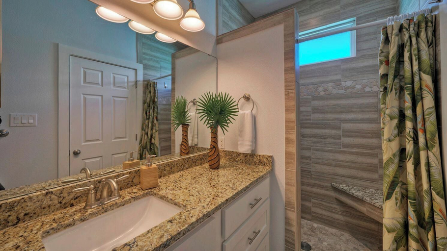 Bathroom 3, Pelican's Porch by Avantstay Private Pool, Views, Nueces