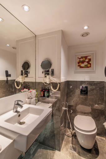 Bathroom 4, Southend by TGI, Bangalore