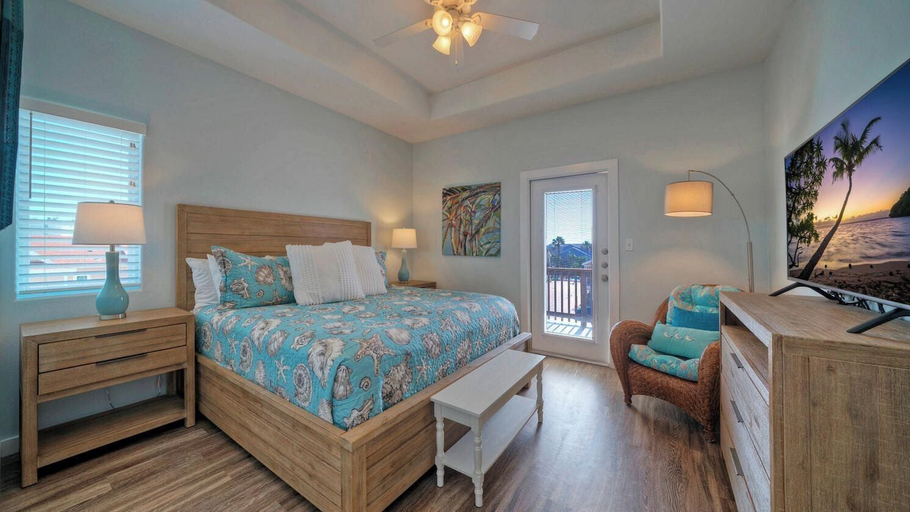 Bedroom 3, Tipsy Starfish by Avantstay Resort Pool+by Beach, Nueces