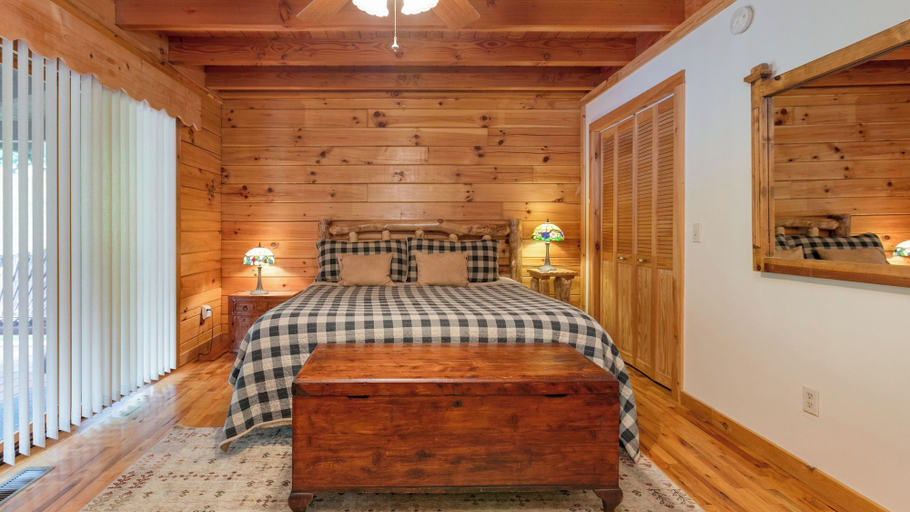Bedroom 3, Mountain Gem by Avantstay Incredible Views, Haywood