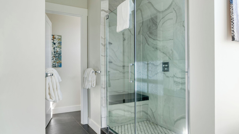 Bathroom 4, Luxe, Pool, Spa, Fire Pit, Game Room, Piano Sonoma Pool Retreat by Avantstay, Sonoma