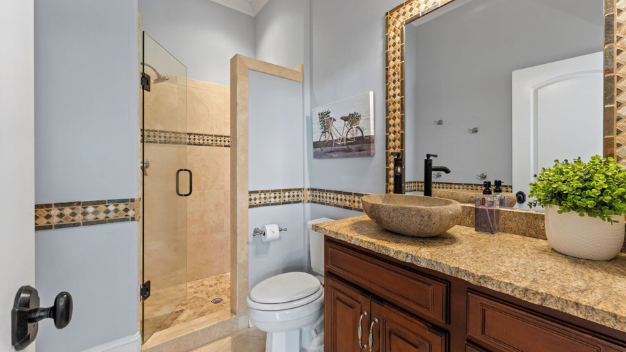 Bathroom 4, Flip Flop Therapy by Avantstay Lakefront Home w/ Game Room & Dock Access, Iredell