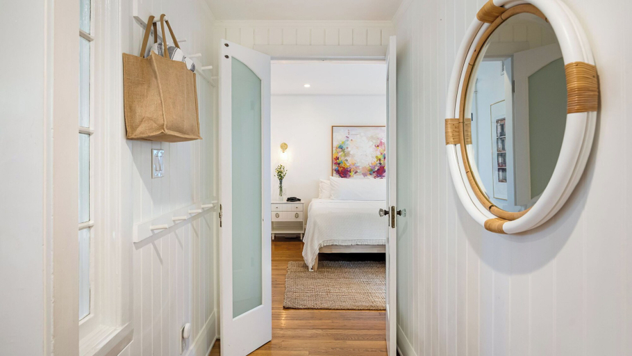 Interior 4, Brooks Avenue by Avantstay Walk to Venice Beach + Boardwalk Firepit Terrace + EV Charger, Los Angeles
