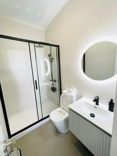 Bathroom 3, Hostal Ruano, Madrid