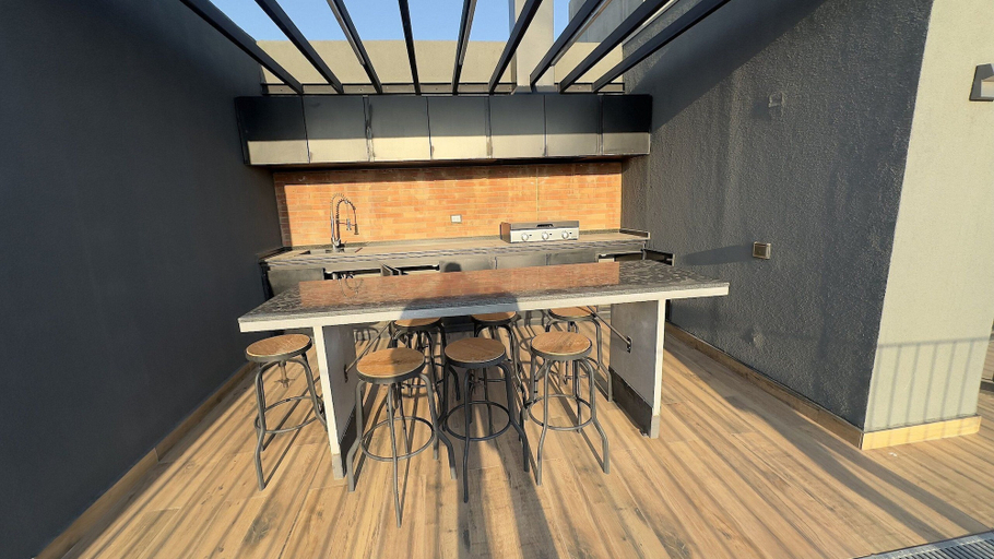 Outdoor dining 3, Oceana Suites Toesca, Cordillera