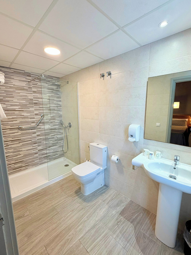 Bathroom 5, Hotel Xaine Park, Girona