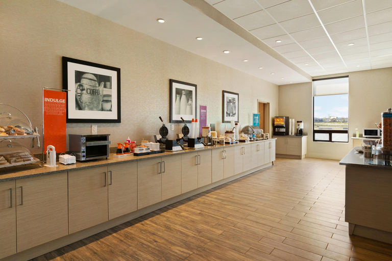 Food & Drinks 4, Hampton Inn by Hilton Edmonton/Sherwood Park, Division No. 11