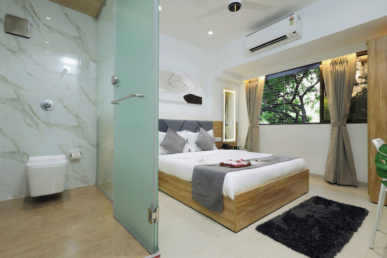 Bathroom 3, Chembur Homeotel - Gagal Home, Mumbai Suburban