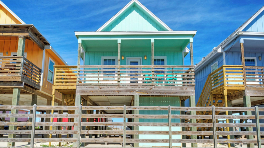 Exterior & Views 2, Balcony w/ Bay View Shared Pool + Boat Dock Fat Flounder by Avantstay, Nueces
