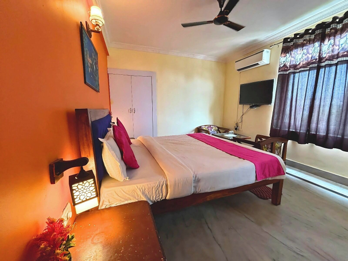 Room 2, Hotel Suriya Beach Inn OD, Puri