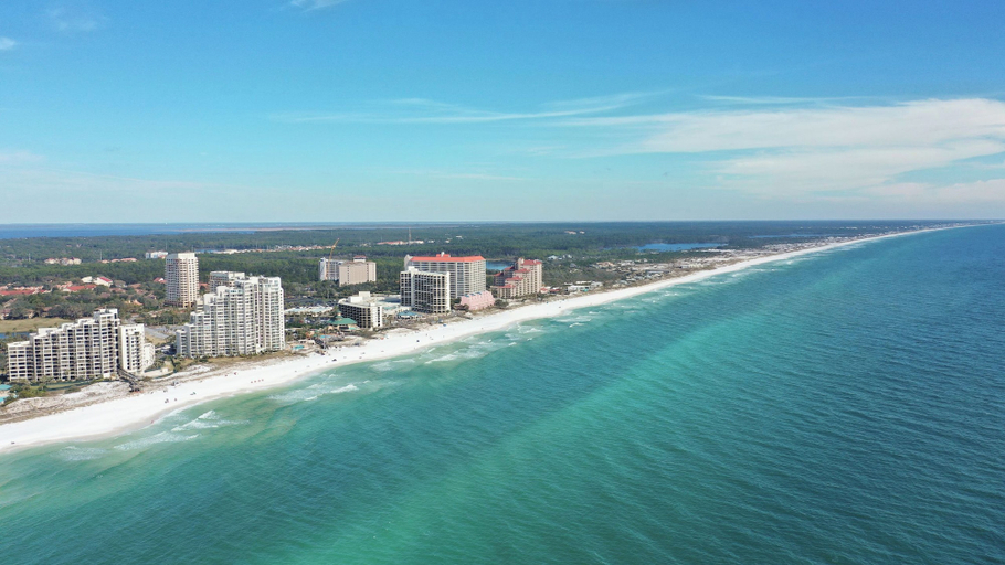 Interior 4, Baytowne Wharf by Avantstay Sandestin Condo + Communal Pool + Resort Amenities + Near Beach, Dining & Marina, Walton