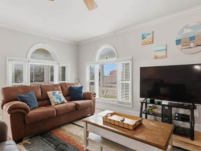 Living area 4, A Shore Thing Kb 5 Bedroom Villa, New Hanover