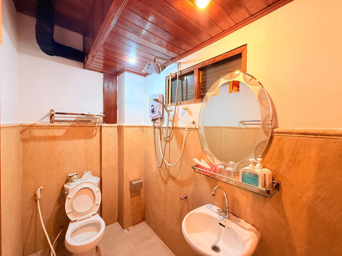 Bathroom 3, Villa Ouis NamKhan River View, Luang Prabang
