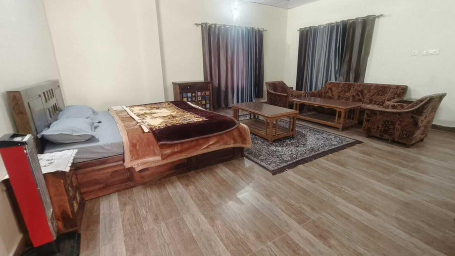 Room 1, Forest Rest House Gallu - Dharamkot, Kangra