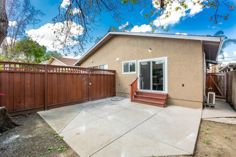 Interior 5, Marbella Lane - 6BR Duplex Dtwn SJ Laundry P, Santa Clara