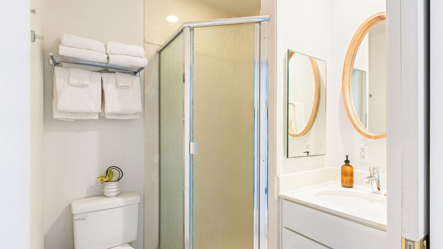 Bathroom 3, 4 Cayucos Bungalows Steps to Beach, Sleeps 16, Pet Friendly, San Luis Obispo