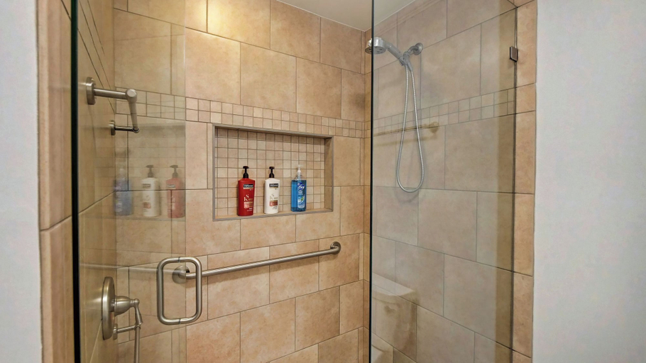 Bathroom 4, A Frame of Mind by Avantstay Lakefront Retreat Hot Tub + Game Room + Dock, Catawba