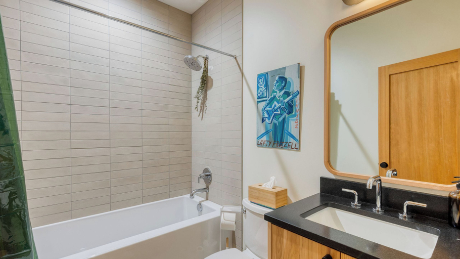 Bathroom 4, Rustic Arch Cape Getaway w/ Vibrant Interior Walk to the Beach Cape Wonder, Clatsop