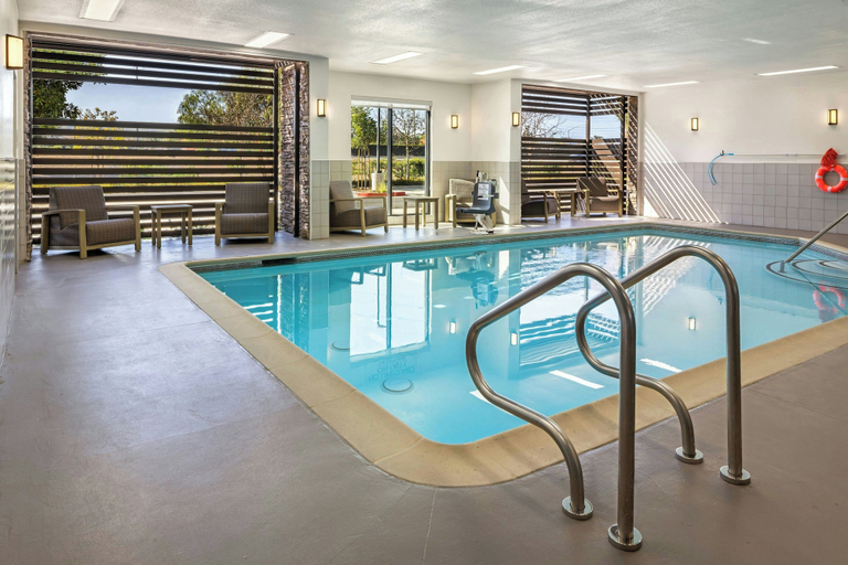 Sport & Beauty 5, Courtyard by Marriott Chino Hills, San Bernardino