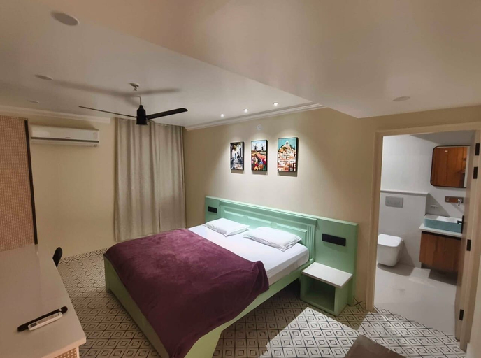 Room 3, Hotel Pontika, Sirmaur