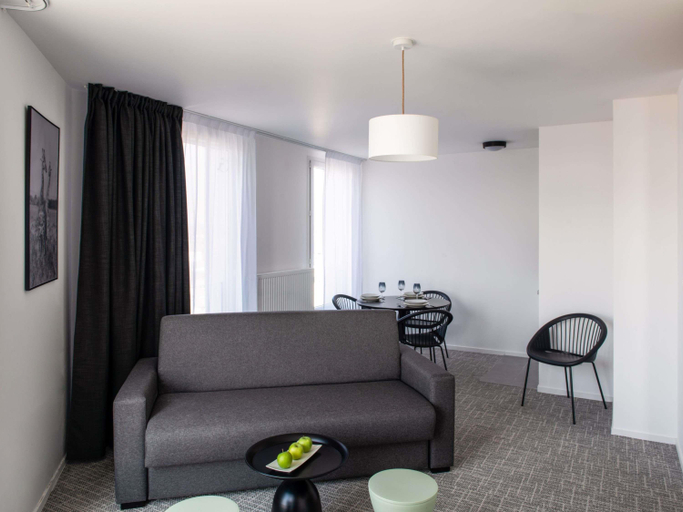 Bedroom 5, Aparthotel Adagio Access Lille Villeneuve-d'Ascq, Nord