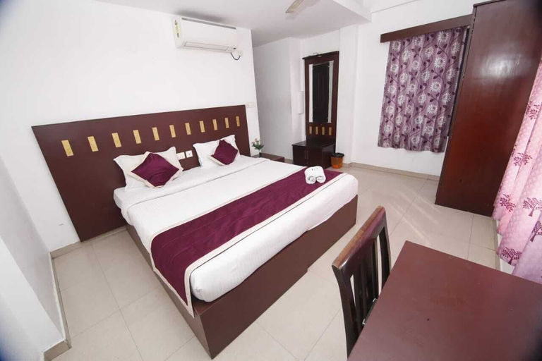 Bedroom 3, Metro Cochin Business Hotel, Ernakulam