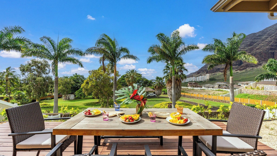 Food & Drinks 5, Aloha Breeze by Avantstay Ocean View, Near Beach, Honolulu