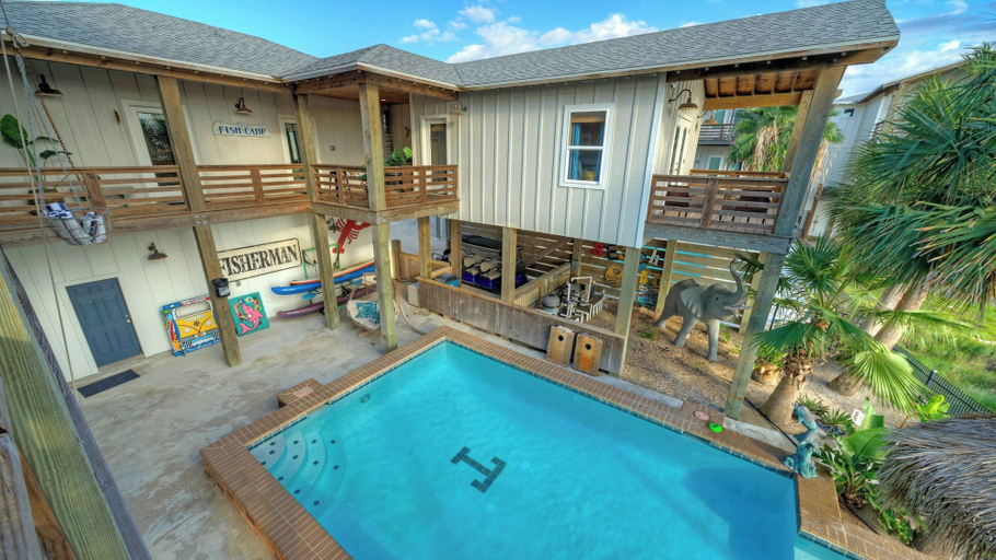 Sport & Beauty 5, Fish Camp by Avantstay Unique Escape, Pool + Views!, Nueces