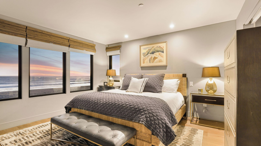 Interior 2, The Jamie by Avantstay Oceanfront Stay + Firepit + Chef's Kitchen + Near Morro Bay, San Luis Obispo