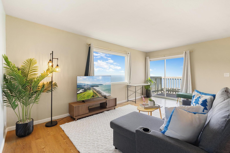 Primary image, Oceanview 2BR 1Bath Balcony Sunset Views, San Mateo