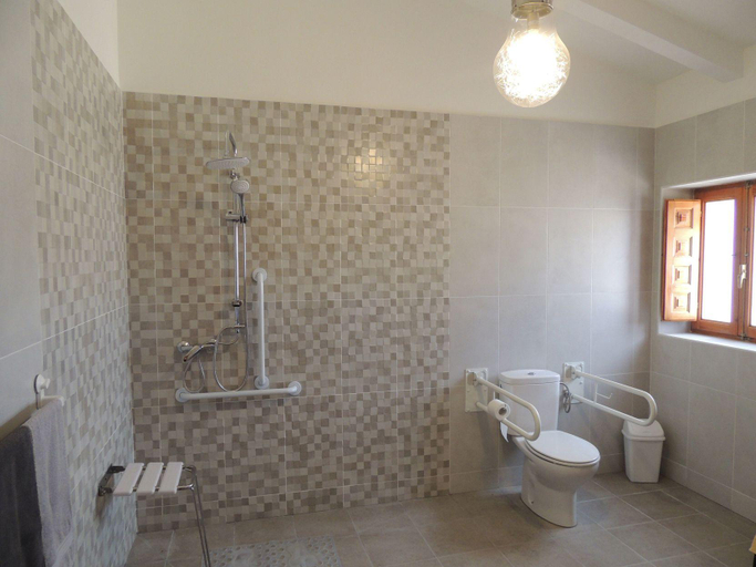 Bathroom 2, Mas Solana, Almería