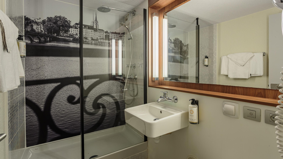 Bathroom 4, Campanile NATURE - Bayonne, Pyrénées-Atlantiques