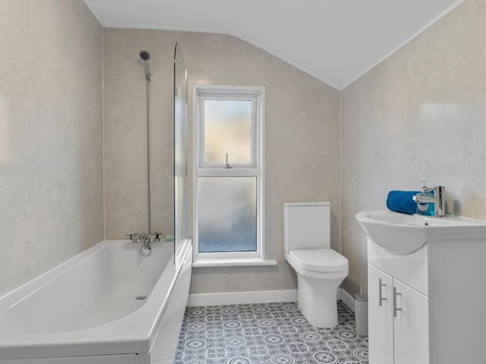 Bathroom, Workington Harrington Heights 198, Cumbria
