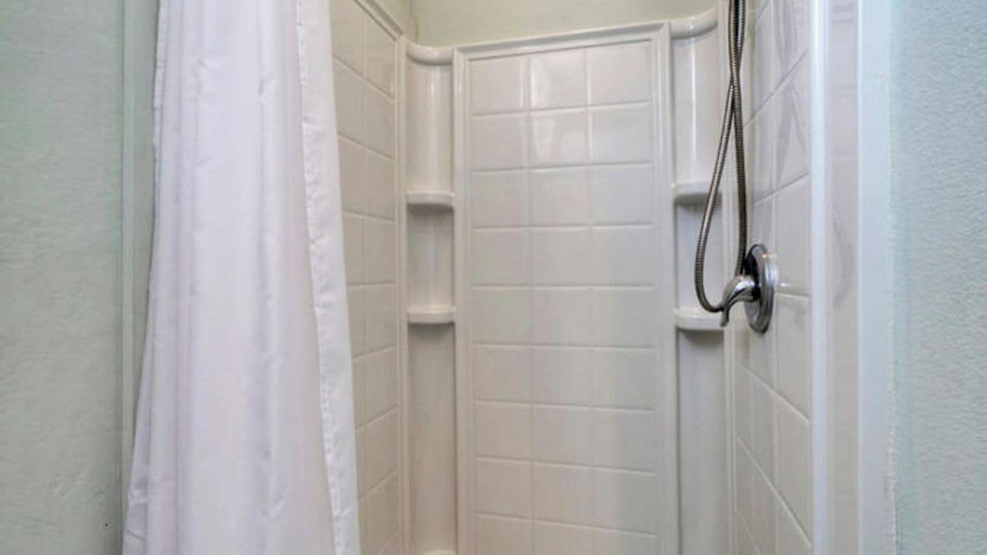 Bathroom 4, Stella Maris by Avantstay Rooftop View + Pool, Nueces