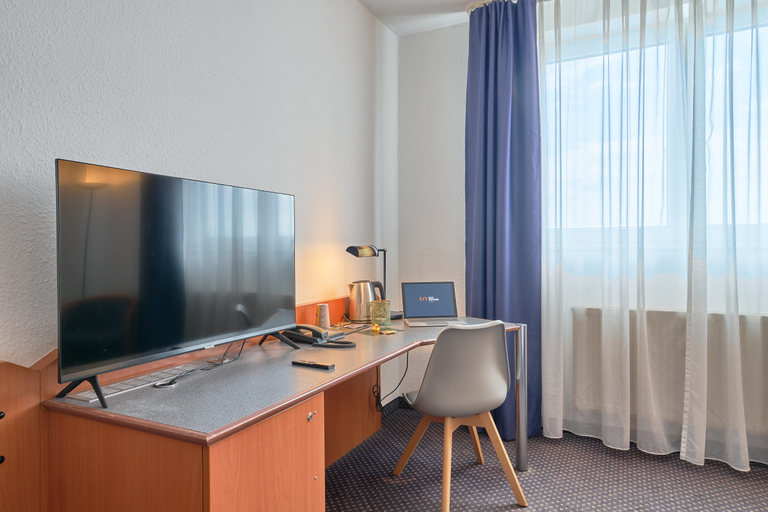 Bedroom 3, eXo Square Hotel Heidelberg/Schwetzingen, Rhein-Neckar-Kreis