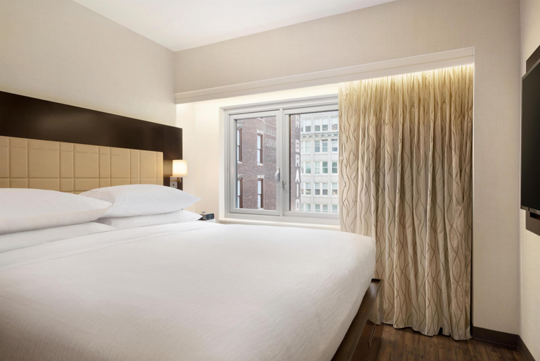 Bedroom 3, Embassy Suites by Hilton New York Manhattan Times Square, New York
