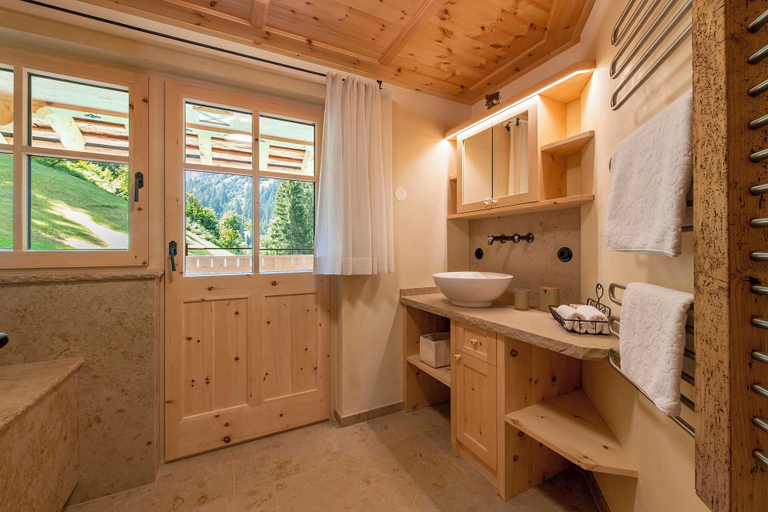 Bathroom, Berghaus Manuaf, Bludenz