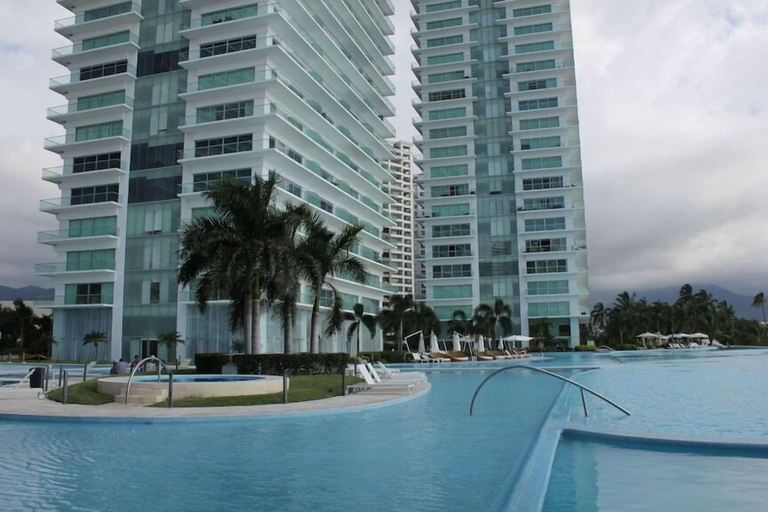 Exterior & Views, Park Life Peninsula, Puerto Vallarta