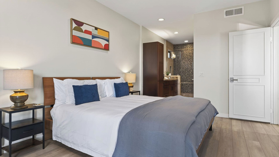 Interior 5, Fairway Vista by AvantStay, Riverside