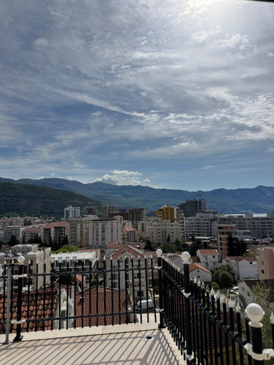 Others 5, Apartments Top of Budva