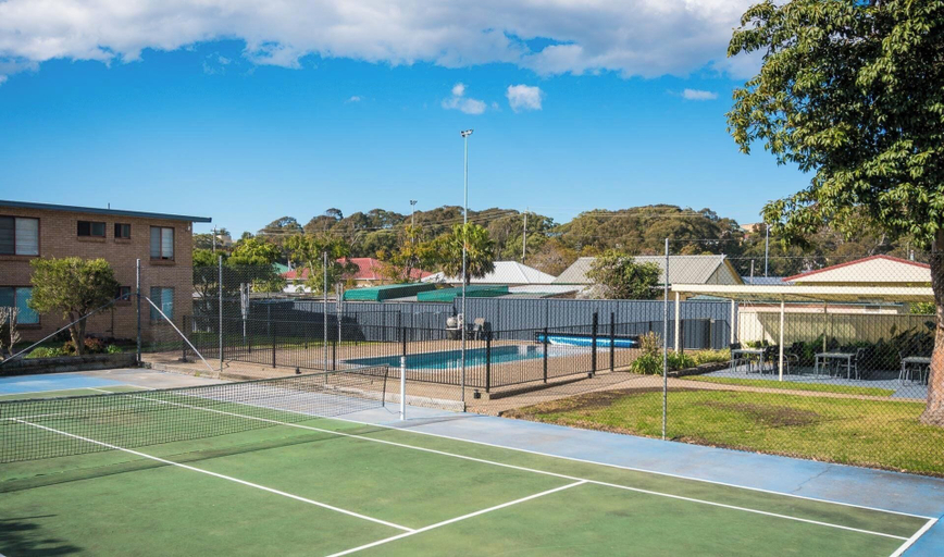 Sport court 4, Apollo Holiday Units, Eurobodalla