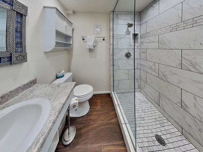 Bathroom 3, Gray Wolf Lodge by Ruidoso Vacation Rentals, Lincoln