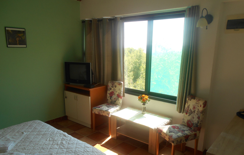 Room 5, Resort Maslinjak