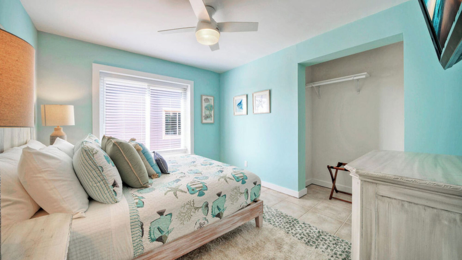 Bedroom 3, Beachfront Complex w/ 2 Pools, Tennis Gulf Views Rise N Beach by Avantstay, Nueces