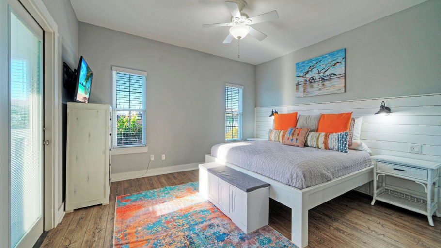 Interior 4, Barking Shark by Avantstay Coastal Home Private Pool, Beach Access, Game Room, Nueces