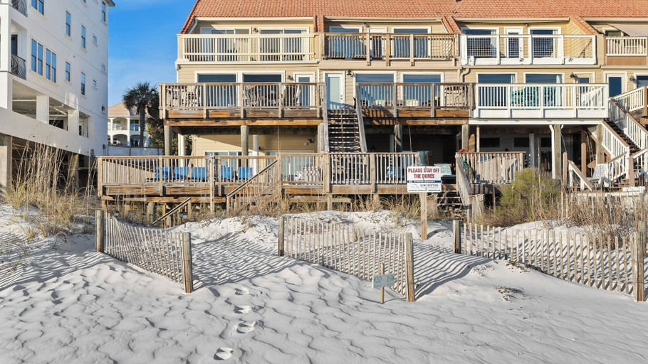 Exterior & Views 2, Destiny on the Sand by Avantstay Direct Beach Access! Bbq on Large Ocean Facing Patio, Okaloosa