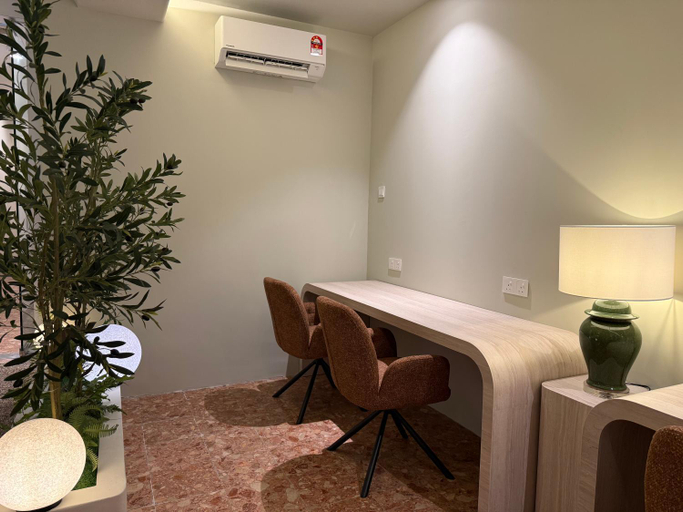 Others 3, Asimmy Hotel, Seberang Perai Selatan