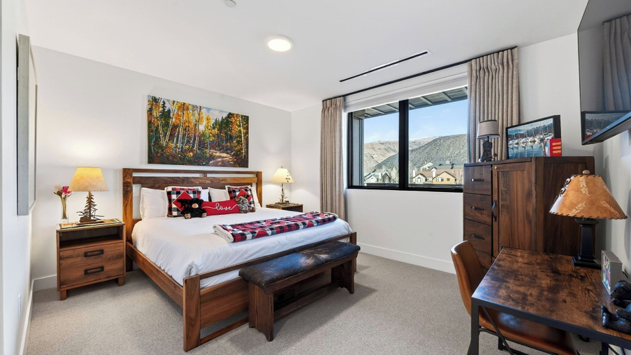 Interior 5, Mountain Dream at Frontgate by Avantstay Condo + Ski Shuttle Pool + Spa Access Mins to Beaver Creek, Eagle