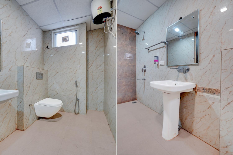 Bathroom 4, Roomquet Comfort Inn, Kaushambi